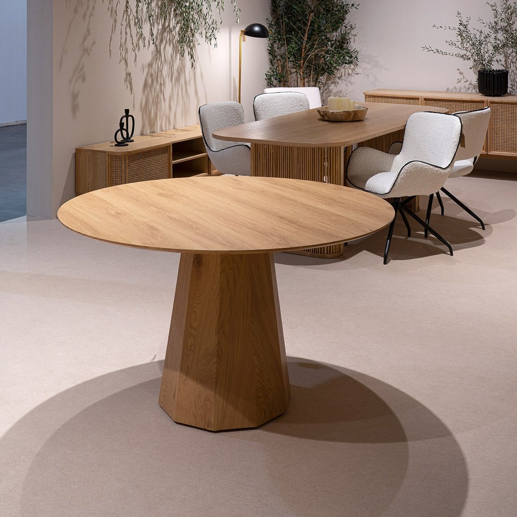 wood dining Table round 924