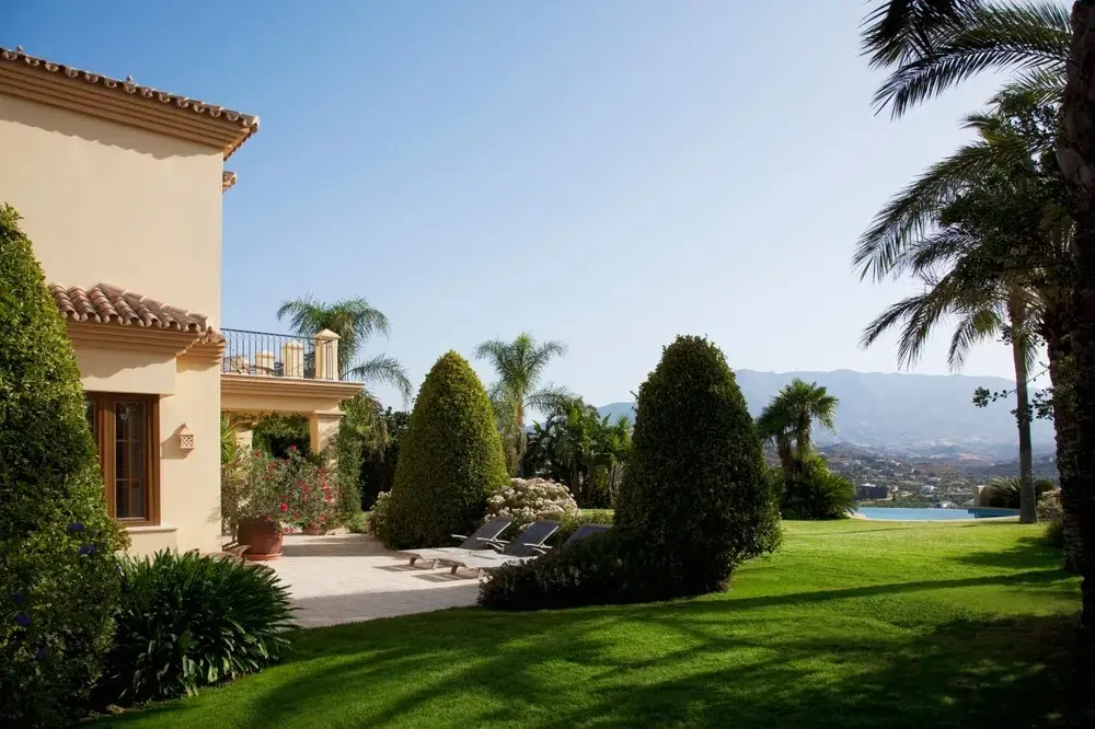 Luxury Spanish villa with spacious garden